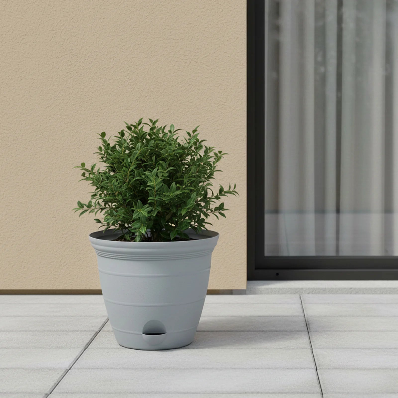 Moda 20cm Grey Roman Self-Watering Planter, medium grey classic-style pot with built-in water reservoir