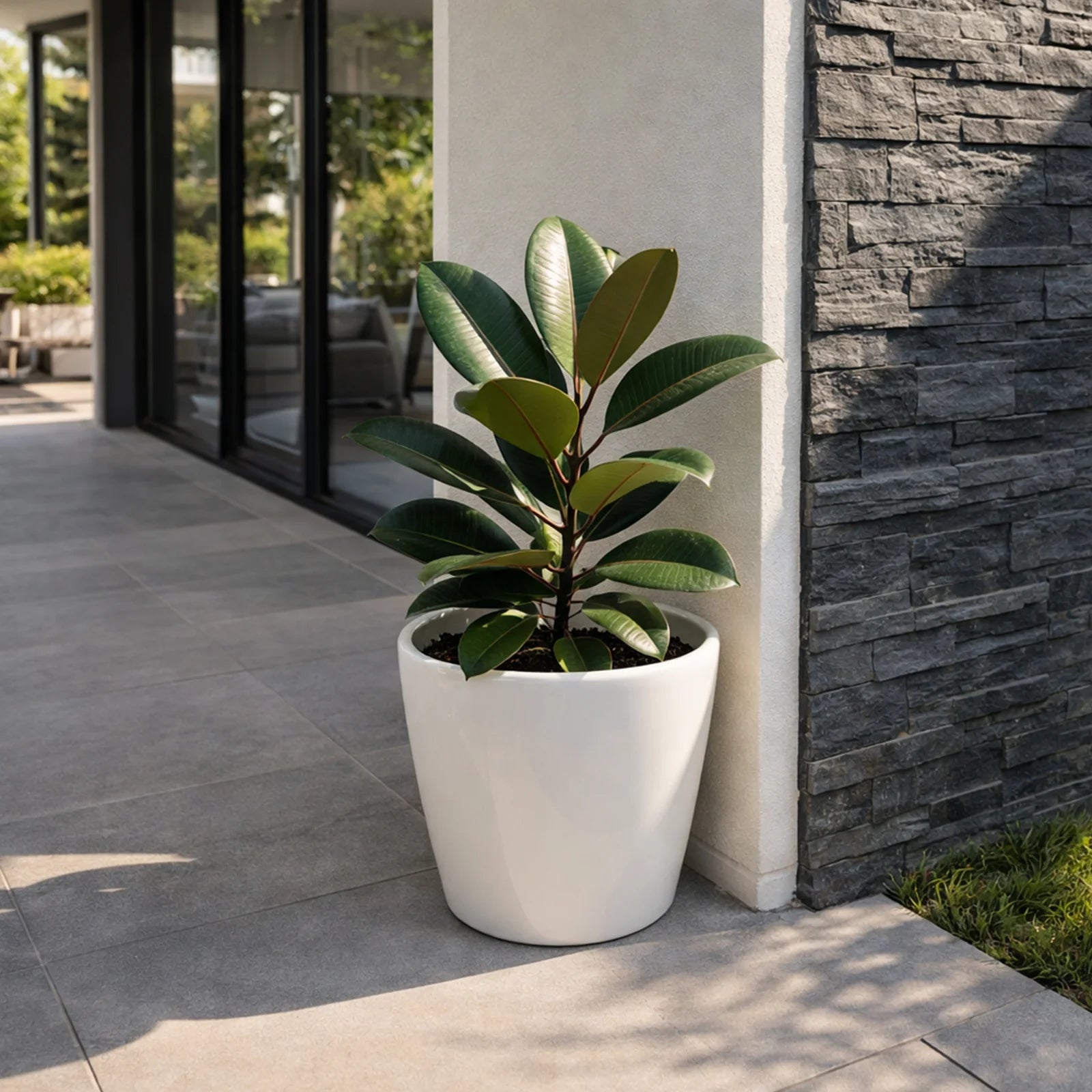 Moda 28cm Warm White Round Premium Self-Watering Plastic Pot, large warm white pot with built-in water reservoir